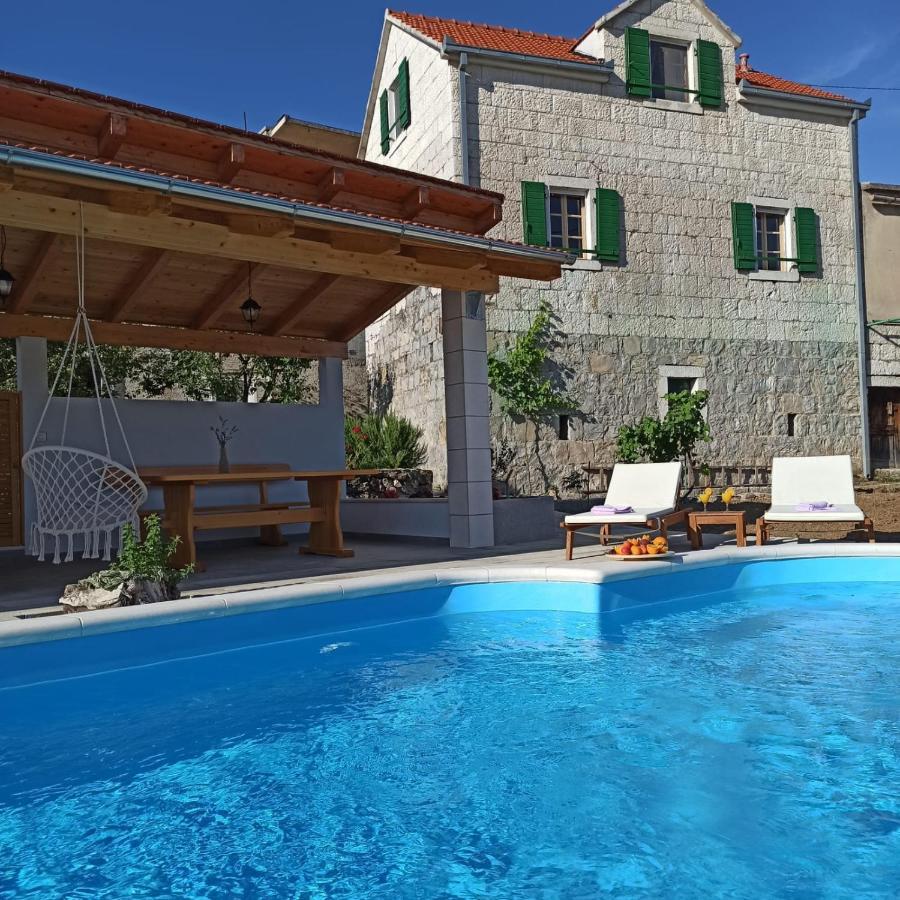 Holiday Village Home Kamenica Kostanje Ngoại thất bức ảnh