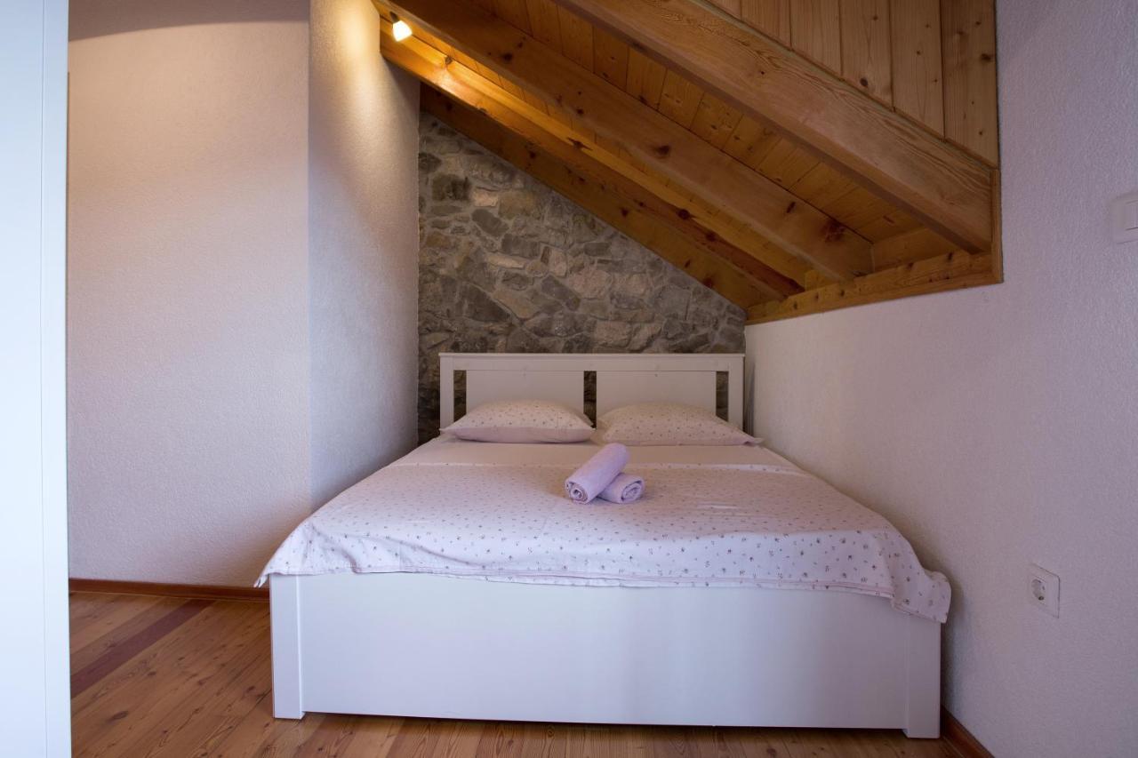 Holiday Village Home Kamenica Kostanje Ngoại thất bức ảnh
