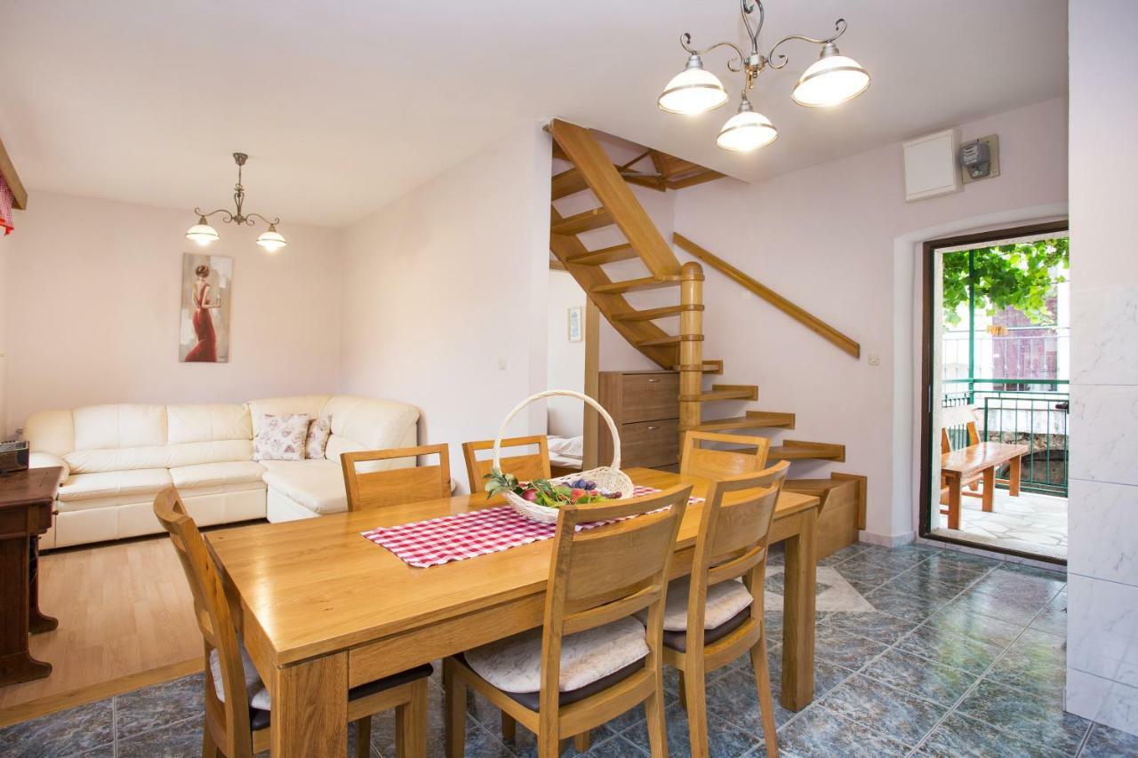 Holiday Village Home Kamenica Kostanje Ngoại thất bức ảnh